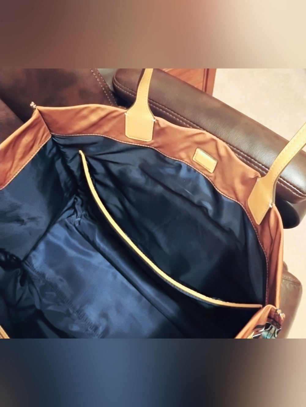 LIKE NEW Tory Burch Large Ella Tote - Tan Trim w/Aqua, Navy, Brown Pattern - Picture 14 of 15